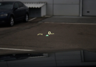 Подержанный автомобиль Cadillac Escalade Suv 2016 года (26 фото)