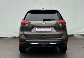 Подержанный автомобиль Nissan X-Trail 2021 года (6 фото)