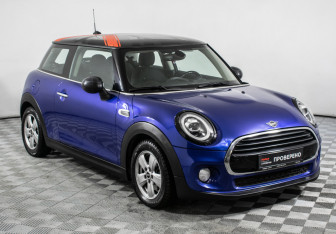 Подержанный автомобиль MINI Hatch 2018 года (3 фото)