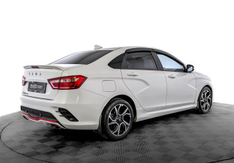 Подержанный автомобиль LADA (ВАЗ) Vesta Sedan 2021 года (5 фото)