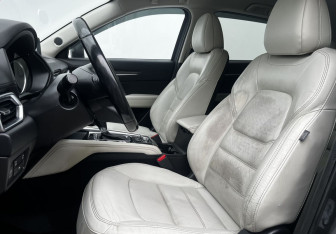 Подержанный автомобиль Mazda CX-5 2017 года (10 фото)