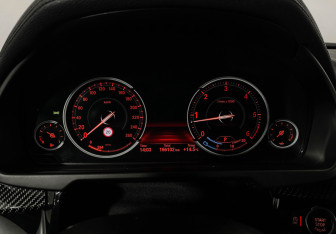 Подержанный автомобиль BMW X6 2018 года (13 фото)