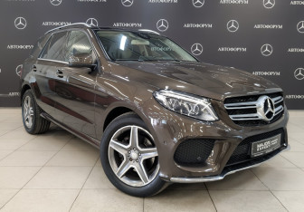 Подержанный автомобиль Mercedes-Benz GLE 2016 года (3 фото)