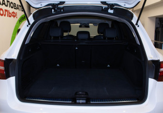 Подержанный автомобиль Mercedes-Benz GLC Coupe 2018 года (34 фото)