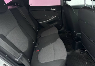 Подержанный автомобиль Hyundai Solaris Sedan 2014 года (14 фото)