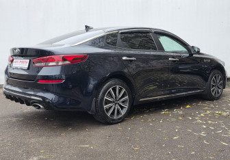 Подержанный автомобиль Kia Optima Sedan 2019 года (5 фото)