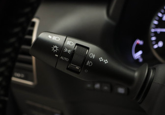 Подержанный автомобиль Lexus NX 2021 года (10 фото)