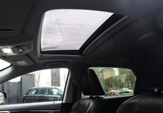 Подержанный автомобиль Lexus RX 2018 года (16 фото)