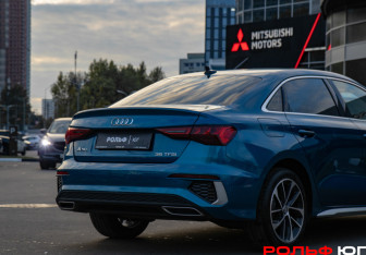 Подержанный автомобиль Audi A3 Sedan 2021 года (17 фото)