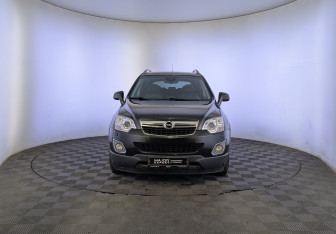 Подержанный автомобиль Opel Antara 2014 года (2 фото)