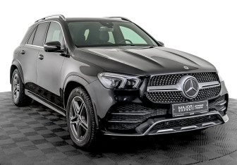 Подержанный автомобиль Mercedes-Benz GLE 2021 года (3 фото)