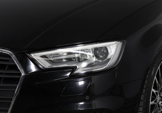 Подержанный автомобиль Audi A3 Sedan 2018 года (9 фото)