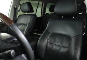 Подержанный автомобиль Toyota Land Cruiser Suv 2015 года (17 фото)