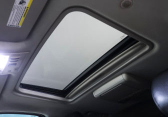Подержанный автомобиль Chevrolet Tahoe 2012 года (17 фото)