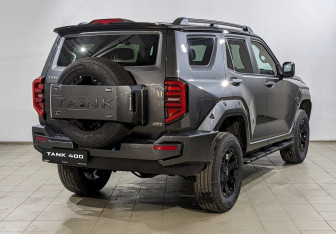 Новый Tank 400 2025 (2 фото)