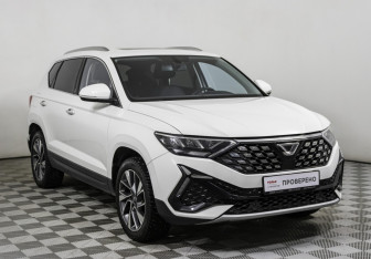 Подержанный автомобиль Jetta VS5 2023 года (3 фото)