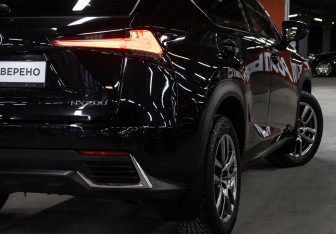 Подержанный автомобиль Lexus NX 2018 года (22 фото)