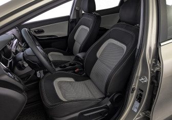 Подержанный автомобиль Kia Ceed Hatchback 2014 года (20 фото)