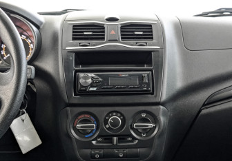 Подержанный автомобиль LADA (ВАЗ) Granta Sedan 2022 года (17 фото)