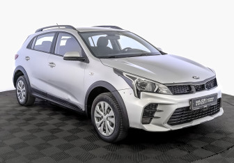 Подержанный автомобиль Kia Rio Hatchback 2021 года (3 фото)