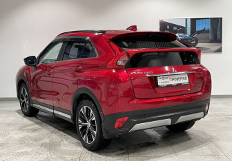 Подержанный автомобиль Mitsubishi Eclipse Cross 2019 года (7 фото)
