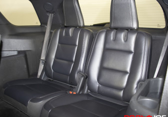Подержанный автомобиль Ford Explorer 2012 года (11 фото)