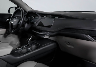 Подержанный автомобиль Cadillac XT4 2020 года (9 фото)