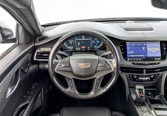Подержанный автомобиль Cadillac CT6 2019 года (22 фото)