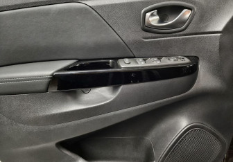 Подержанный автомобиль Renault Kaptur 2020 года (14 фото)