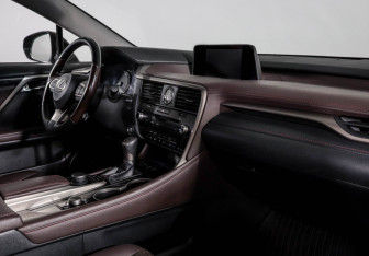 Подержанный автомобиль Lexus RX 2016 года (9 фото)