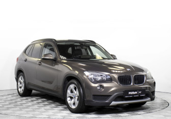 Подержанный автомобиль BMW X1 2013 года (3 фото)