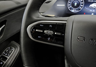 Подержанный автомобиль Omoda C5 2024 года (27 фото)