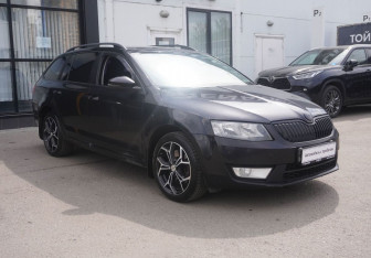 Подержанный автомобиль Skoda Octavia Wagon 2014 года (3 фото)