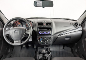 Подержанный автомобиль LADA (ВАЗ) Granta Sedan 2023 года (14 фото)