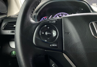 Подержанный автомобиль Honda CR-V 2014 года (15 фото)