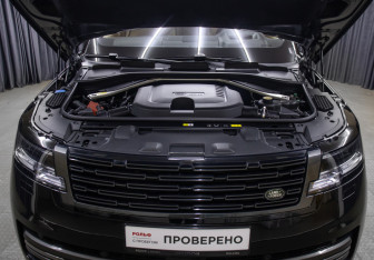 Подержанный автомобиль Land Rover Range Rover 2023 года (9 фото)