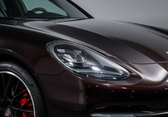 Подержанный автомобиль Porsche Panamera Wagon 2019 года (17 фото)