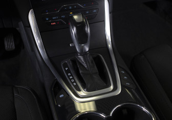 Подержанный автомобиль Ford S-MAX 2017 года (18 фото)