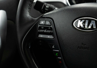 Подержанный автомобиль Kia Ceed Wagon 2013 года (10 фото)