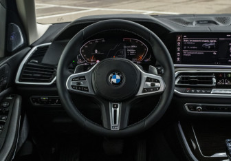Подержанный автомобиль BMW X5 2019 года (16 фото)