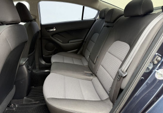 Подержанный автомобиль Kia Cerato Sedan 2016 года (11 фото)