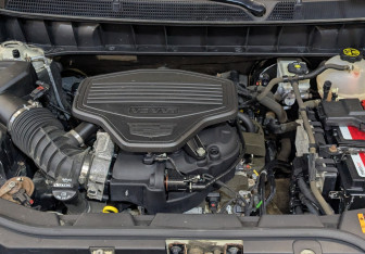 Подержанный автомобиль Cadillac XT5 2016 года (9 фото)