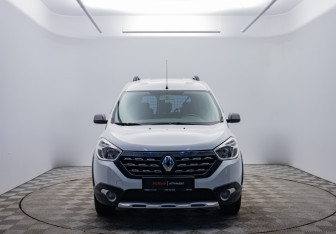 Подержанный автомобиль Renault Dokker 2019 года (8 фото)