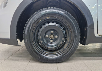 Подержанный автомобиль Kia Rio Hatchback 2021 года (11 фото)