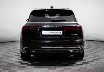 Подержанный автомобиль Hongqi E-HS9 2021 года (6 фото)