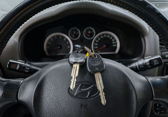 Подержанный автомобиль Hyundai Santa Fe 2009 года (16 фото)
