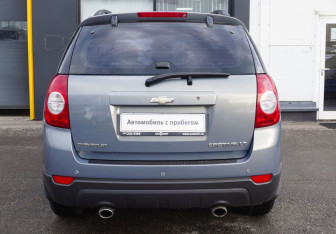 Подержанный автомобиль Chevrolet Captiva 2013 года (6 фото)