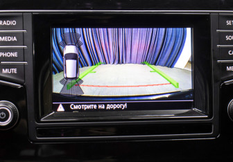 Подержанный автомобиль Volkswagen Golf Hatchback 2013 года (18 фото)