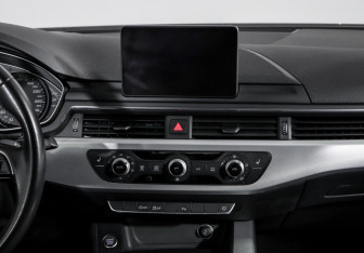 Подержанный автомобиль Audi A4 Sedan 2015 года (13 фото)