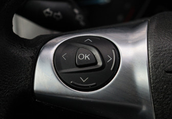 Подержанный автомобиль Ford Focus Hatchback 2013 года (17 фото)